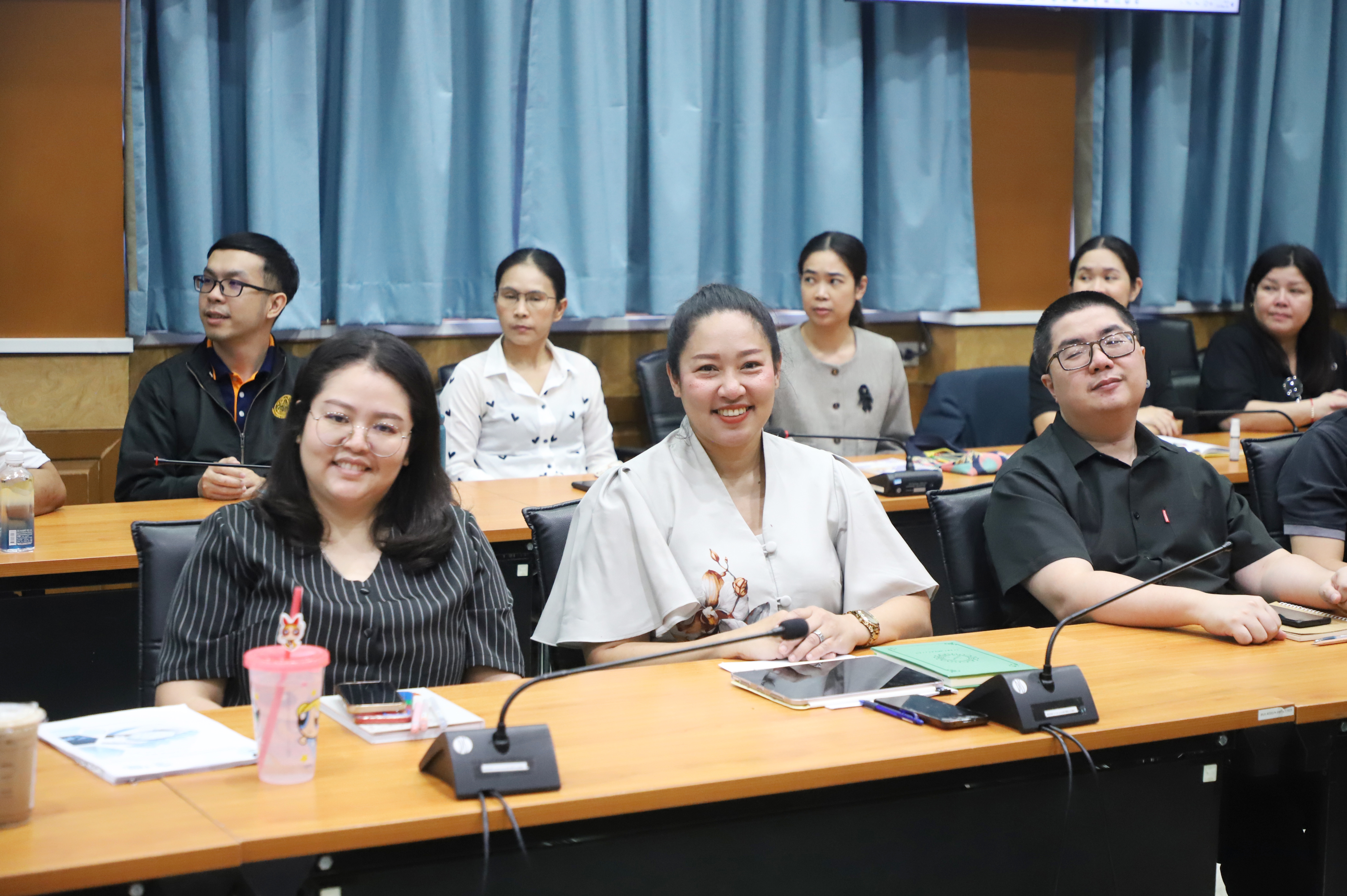 title - สำนักบริหารกองทุน (สบท.)  จัดการประชุมภายใน เพื่อติดตามเร่งรัดการดำเนินงานตามกรอบหน้าที่และตัวชี้วัด